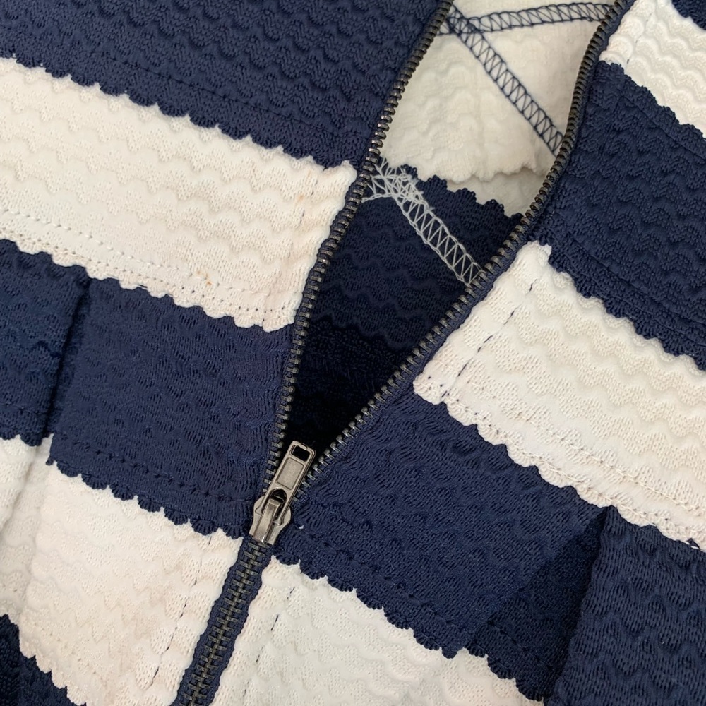 Sans Souci White Blue Stripe Dress Size Small - Picture 11 of 16